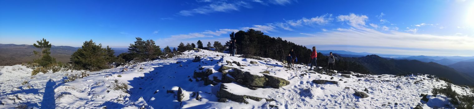 Read more about the article Un paseo por la nieve Mirador del Portillo