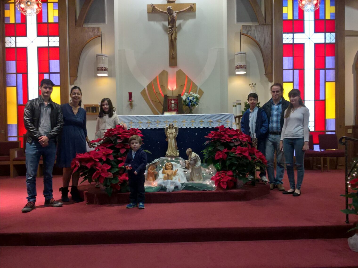Christmas en Iglesia de Holy Name cerca del apartamento en San Antonio. 2017 Dec 25