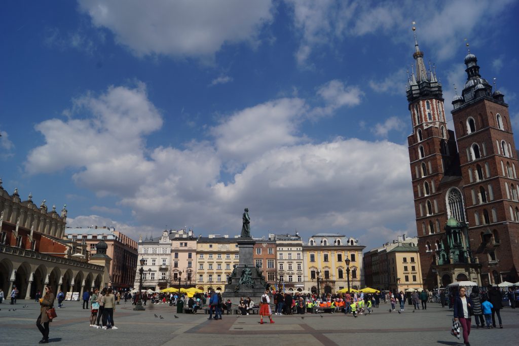 Rynek Główny (Main Square) and St Mary´s Basilica. 12th April